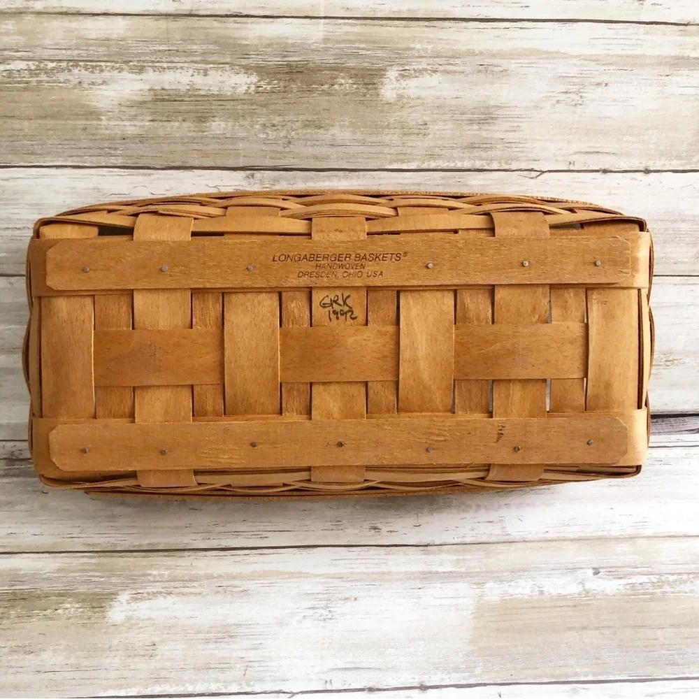 Longaberger Bread/Cracker Basket Vintage 1992 - NO LINING